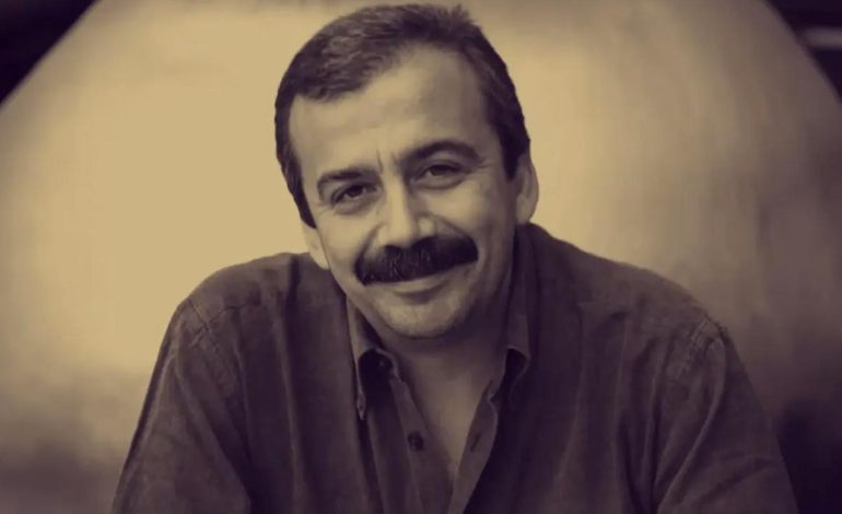 Ünlü isimlerden Sırrı Süreyya Önder’e veda mesajları